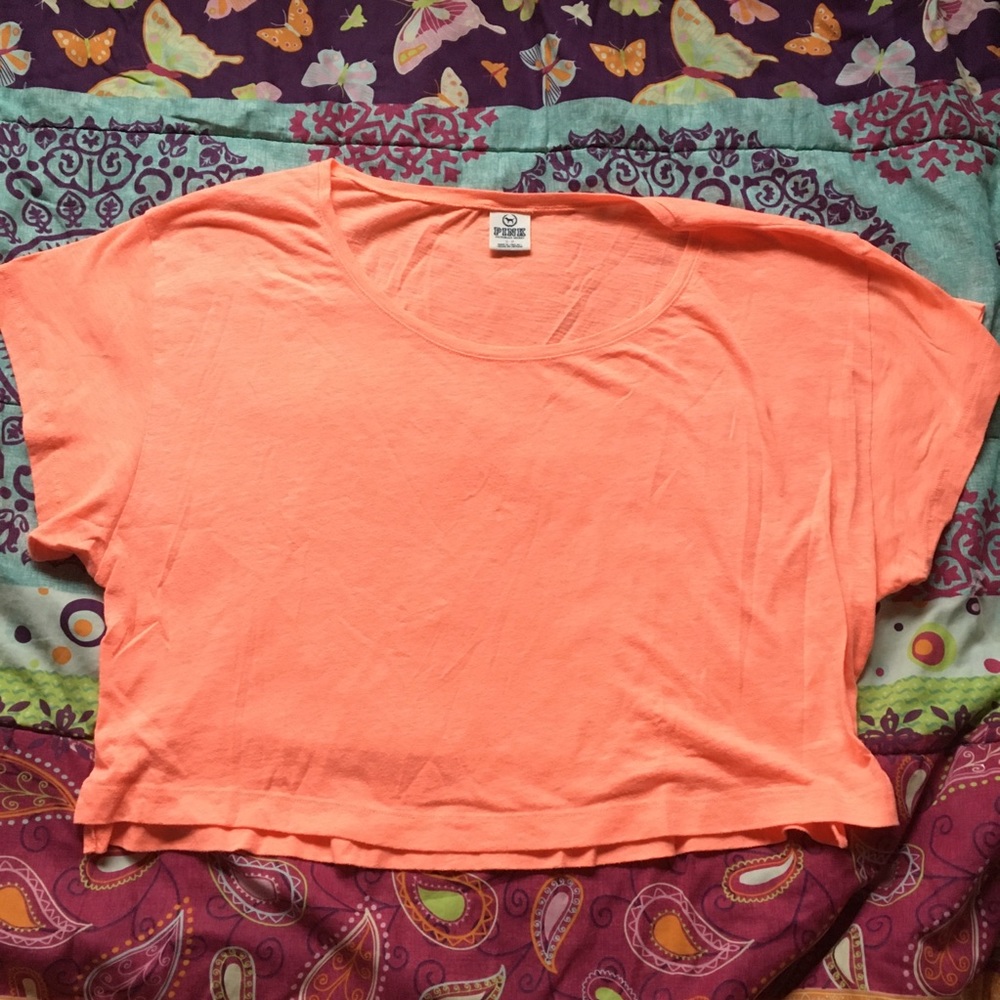Pink Victoria’s Secret Coral Loose Crop Top